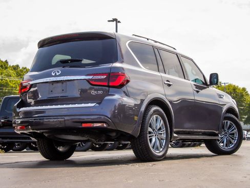 Used 2022 INFINITI QX80 Luxe w/ All-Season Package RWD image 6