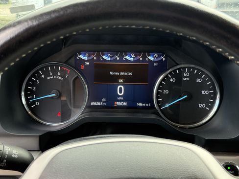 Used 2024 Ford Expedition XLT RWD image 20