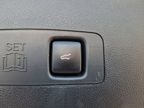 Certified 2023 Lincoln Corsair AWD image 30