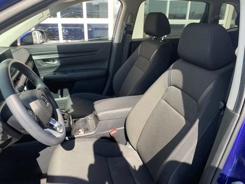 Used 2025 Honda CR-V LX image 4