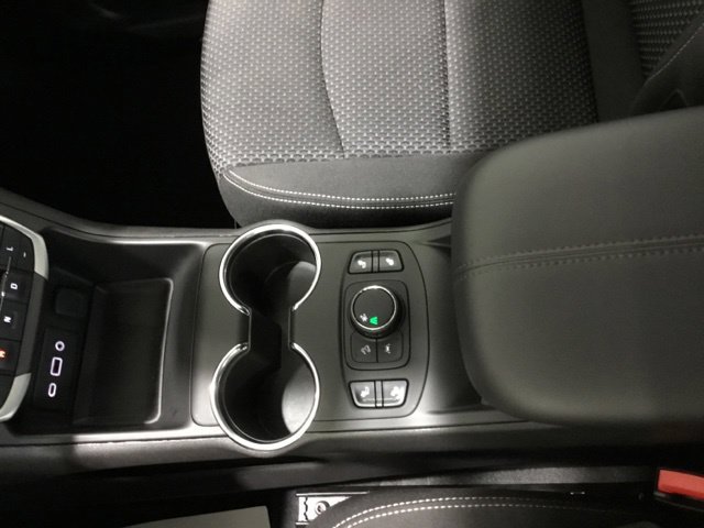 Used 2024 GMC Terrain SLE w/ Driver Convenience Package FWD image 26