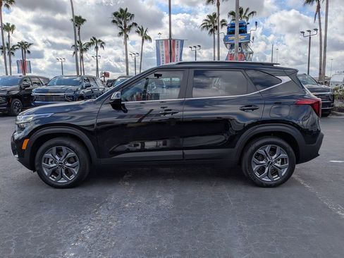 Used 2024 Kia Seltos S image 7