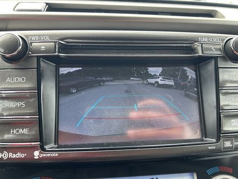 Used 2015 Toyota RAV4 Limited w/ Technology Package AWD/4WD image 15