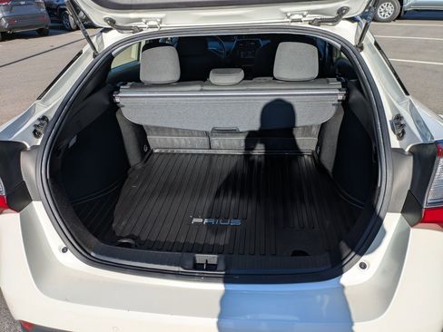 Used 2019 Toyota Prius AWD image 18