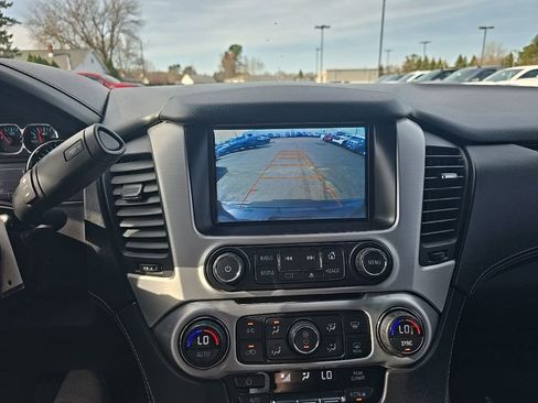 Used 2017 GMC Yukon SLE w/ SLE Value Package AWD/4WD image 12