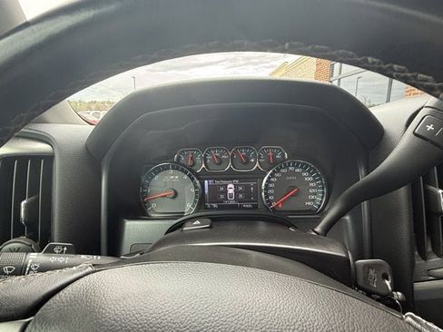 Used 2018 Chevrolet Silverado 1500 LT w/ All Star Edition image 19