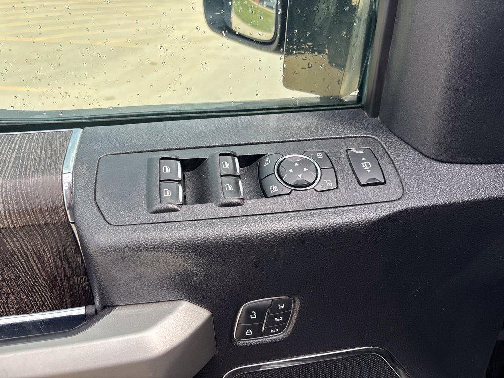 Used 2021 Ford F250 Lariat w/ Chrome Package AWD/4WD image 17