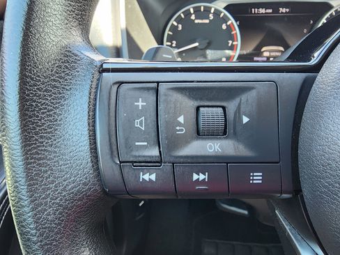 Used 2022 Nissan Rogue SV image 18