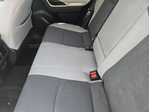 Used 2021 Toyota RAV4 XLE AWD/4WD image 6