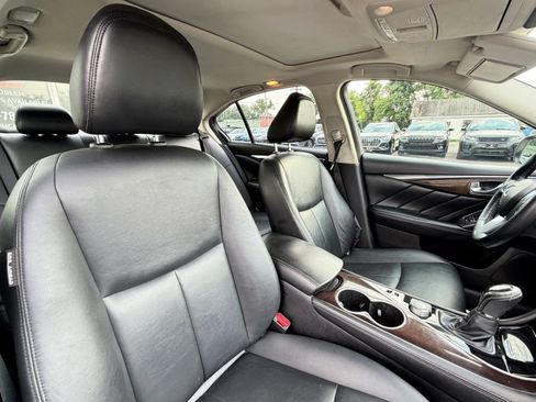 Used 2018 INFINITI Q50 Luxe w/ Essential Package (3.0T Luxe) AWD/4WD image 42