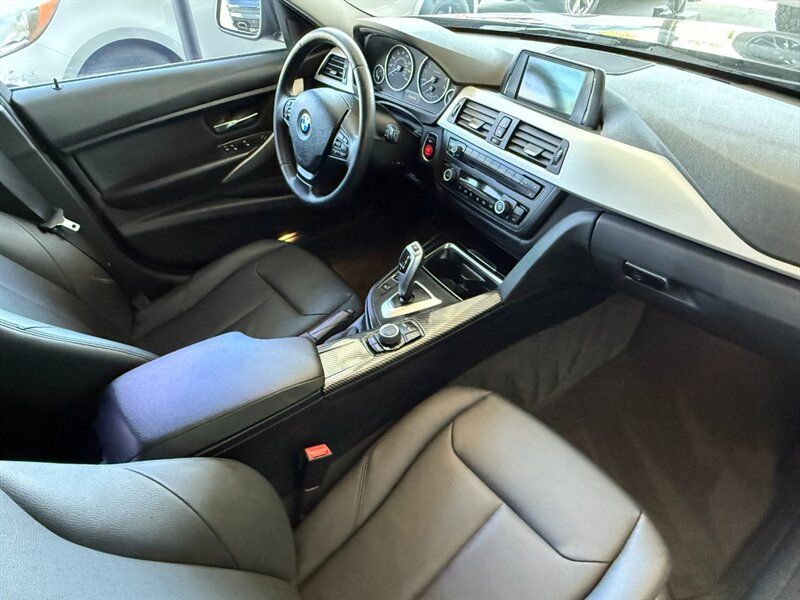 Used 2015 BMW 320i Sedan RWD image 24