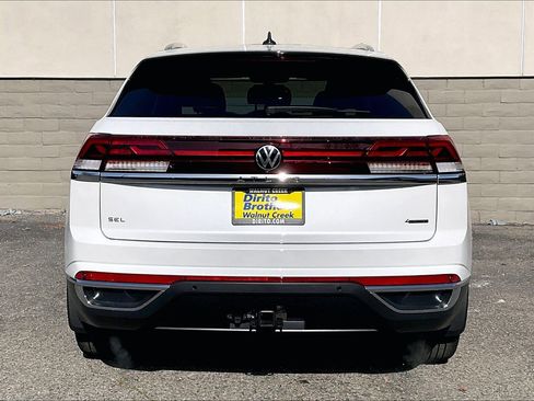 New 2026 Volkswagen Atlas Cross Sport SEL image 3