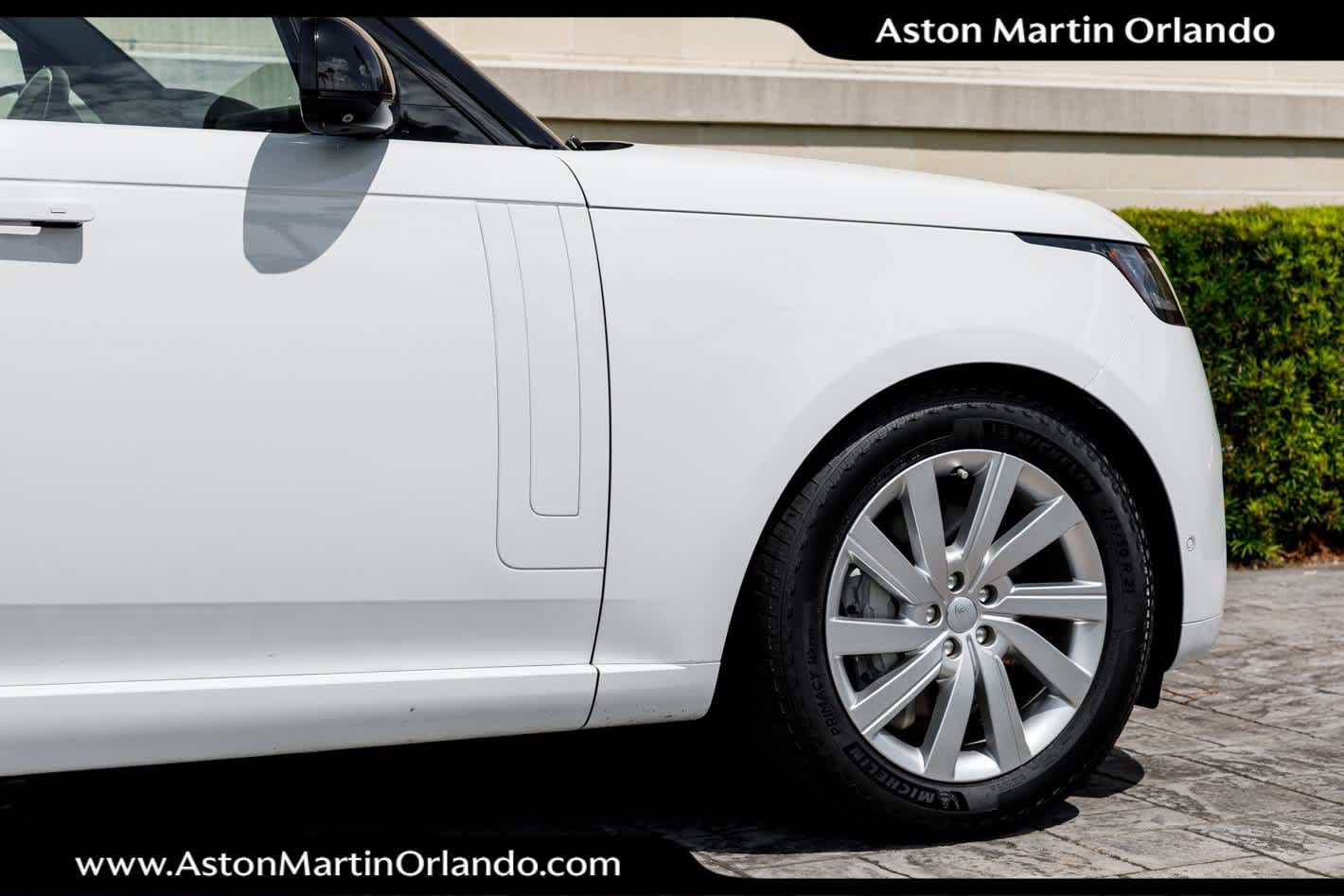 Used 2023 Land Rover Range Rover SE AWD/4WD image 9