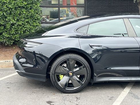 Used 2020 Porsche Taycan Turbo image 17