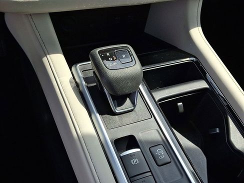 Certified 2023 Nissan Pathfinder SL image 15