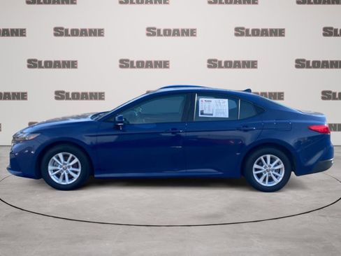 Used 2025 Toyota Camry LE image 2