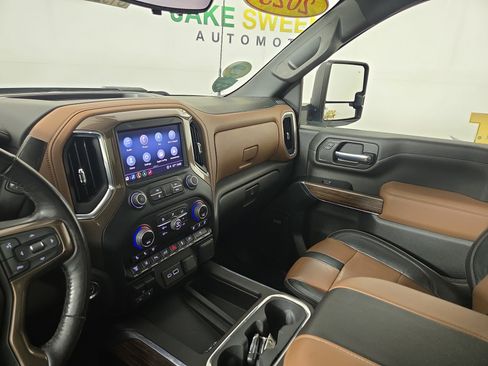 Certified 2023 Chevrolet Silverado 3500 High Country image 25