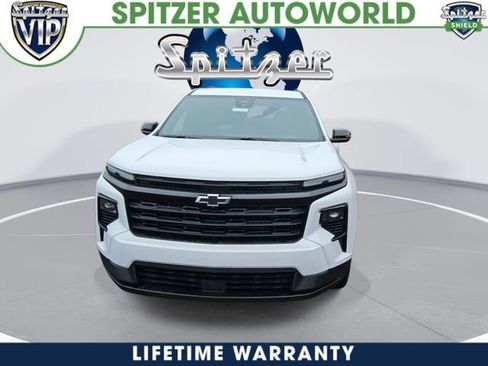 New 2026 Chevrolet Traverse LT w/ Midnight/Sport Edition FWD image 3