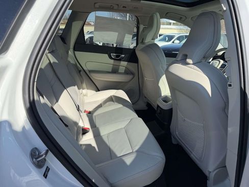 New 2026 Volvo XC60 T8 Ultra w/ Protection Package Premier image 12