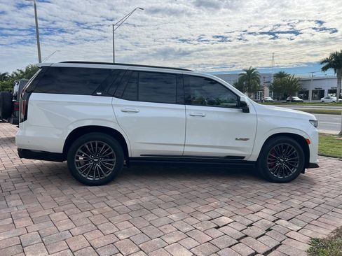 Used 2023 Cadillac Escalade V image 7