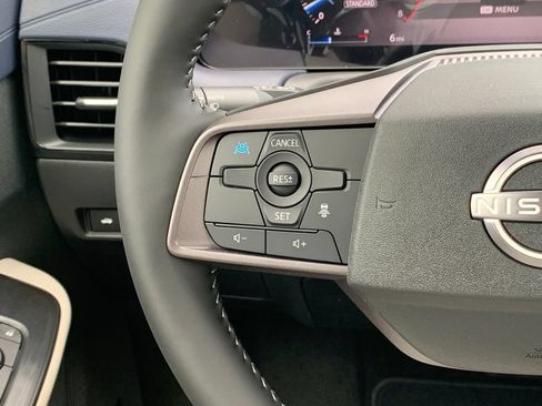 New 2026 Nissan Sentra SL w/ Floor Mat Package FWD image 9