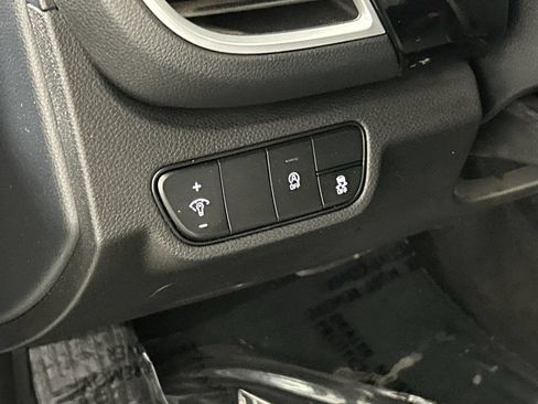 Used 2024 Kia Seltos S FWD image 13