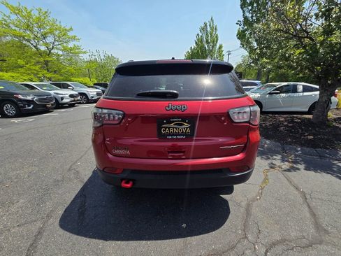 Used 2025 Jeep Compass Trailhawk AWD/4WD image 6