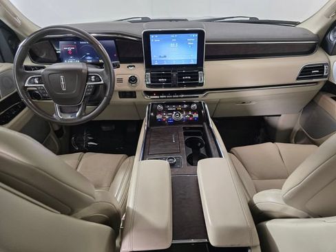 Used 2021 Lincoln Navigator Reserve w/ Luxury Package AWD/4WD image 21