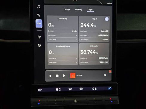 Used 2023 Fisker Ocean One image 28