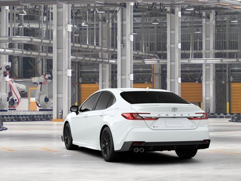 New 2026 Toyota Camry SE image 7