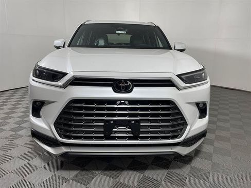 New 2026 Toyota Grand Highlander AWD Hybrid image 2