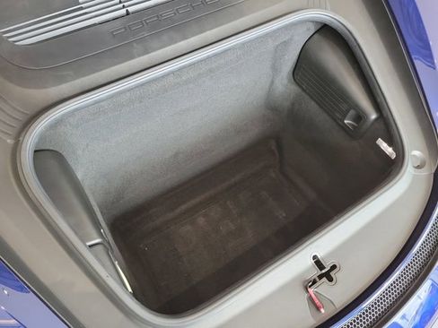 Used 2020 Porsche 718 Cayman GT4 image 8