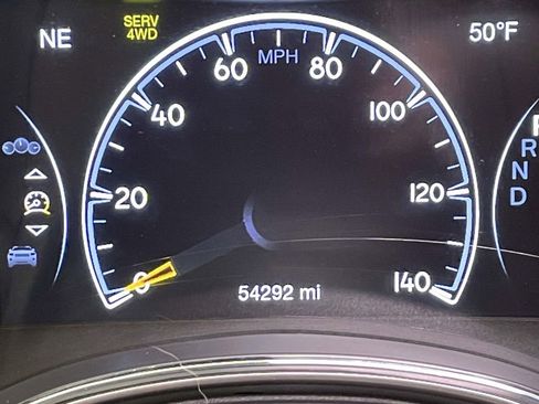 Used 2018 Jeep Grand Cherokee Limited image 46