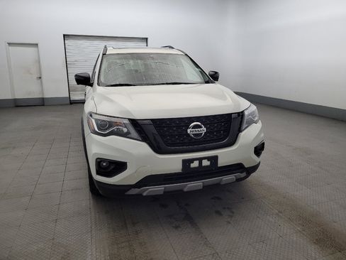 Used 2019 Nissan Pathfinder SL AWD/4WD image 14