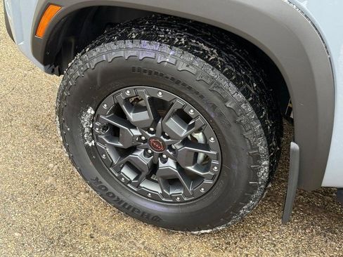 Used 2024 Nissan Frontier PRO-4X w/ Pro Premium Package image 10