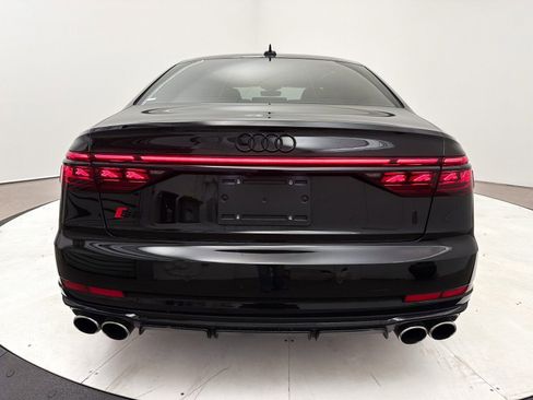 Used 2024 Audi S8 image 24