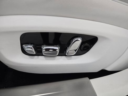 Used 2024 Rolls-Royce Ghost image 24