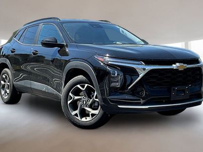 Used 2025 Chevrolet Trax LT