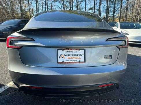Used 2024 Tesla Model 3 Performance image 9