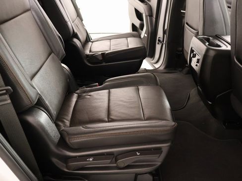 Used 2023 Chevrolet Tahoe High Country w/ Premium Package 2 image 15