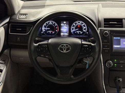 Used 2017 Toyota Camry LE w/ Protection Package (Q2) FWD image 17
