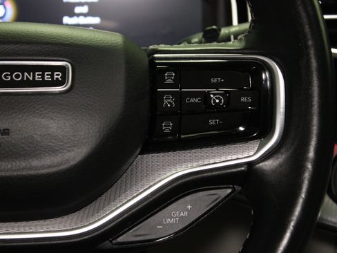 Used 2022 Jeep Grand Wagoneer Series I AWD/4WD image 26