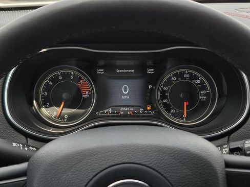 Used 2022 Jeep Cherokee Trailhawk AWD/4WD image 27