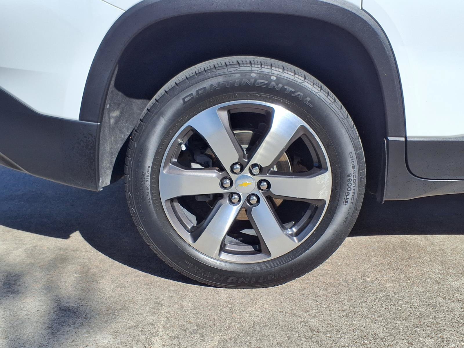 Used 2022 Chevrolet Traverse LT w/ LT Premium Package FWD image 9