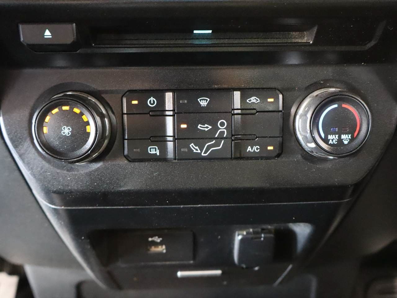 Used 2018 Ford F450 XL w/ Power Equipment Group AWD/4WD image 11
