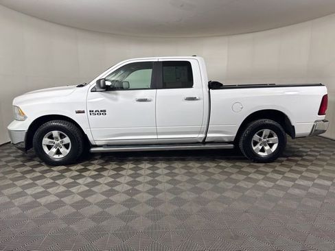 Used 2018 RAM 1500 Classic SLT image 7