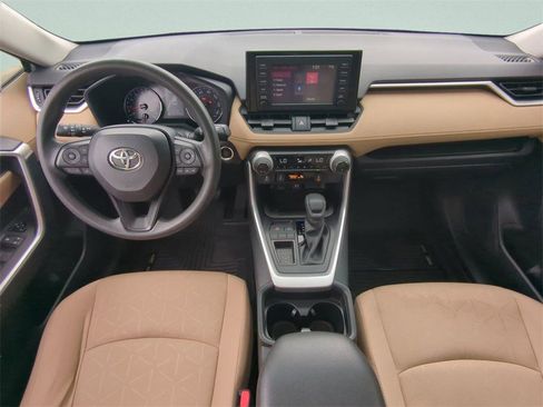 Used 2019 Toyota RAV4 XLE w/ Convenience Package image 15