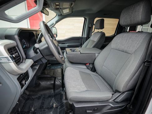 Used 2024 Ford F350 XLT w/ FX4 Off-Road Package image 13