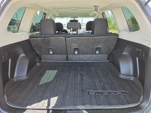 Used 2016 Subaru Forester 2.5i Premium w/ All-Weather Package AWD/4WD image 9