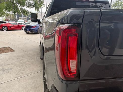 Used 2020 GMC Sierra 1500 AT4 w/ AT4 Premium Package AWD/4WD image 11